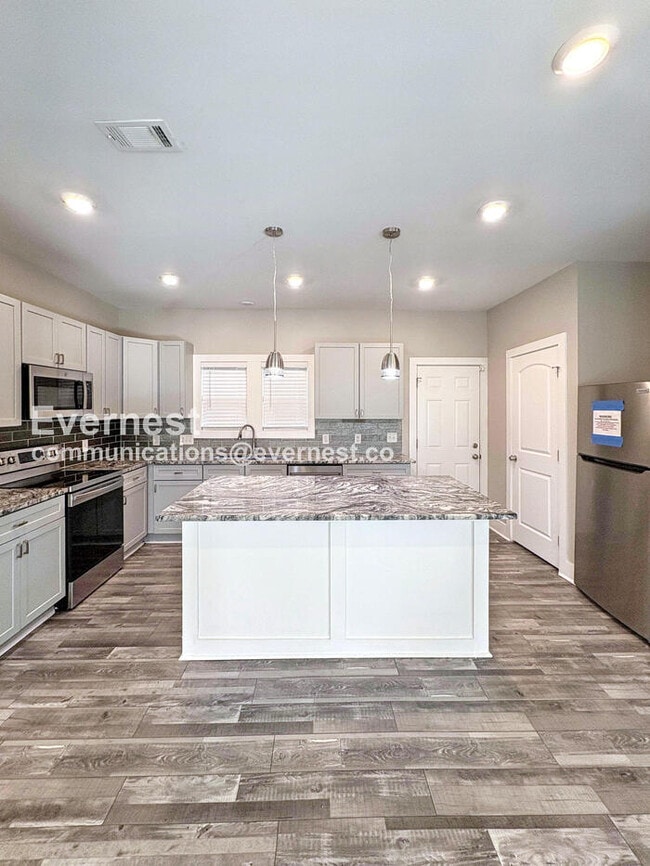 Foto del edificio - 463 Valley Hill Rd SE