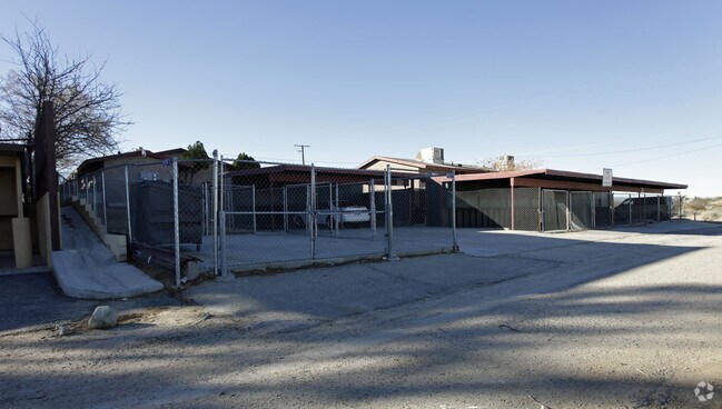 Building Photo - 15702-15720 Tern Rd