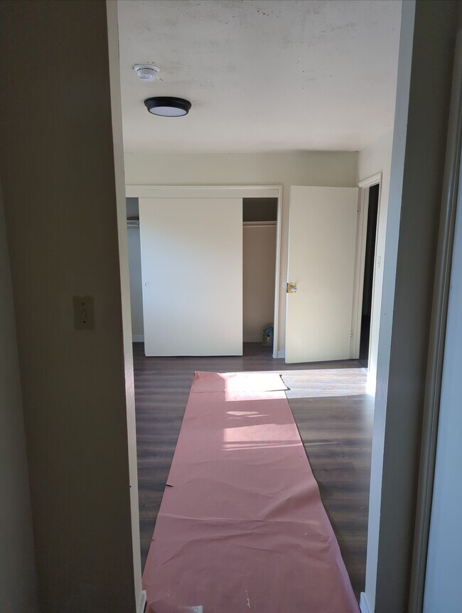 Bedrrom - 4621 Lomita St