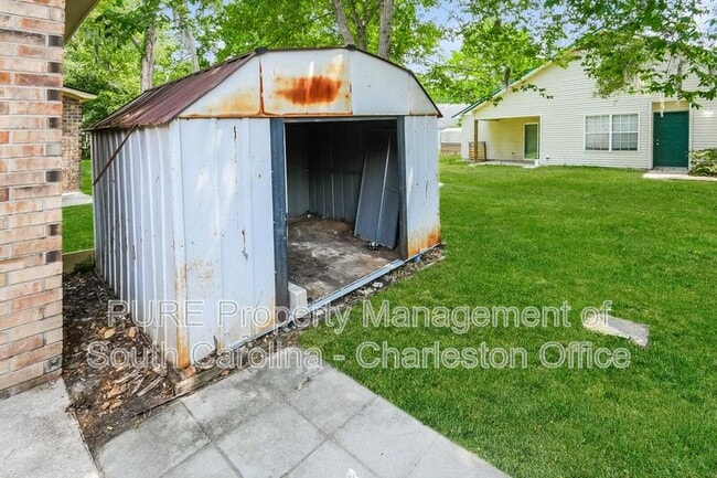 Building Photo - 9604 Blue Jay Ct