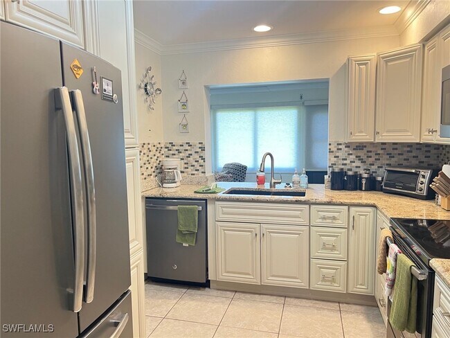 Foto del edificio - 3195 Boca Ciega Dr