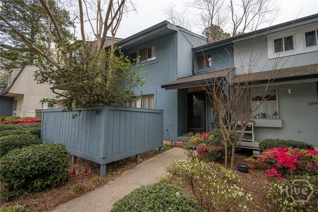 Foto del edificio - 187 Woodstone Dr