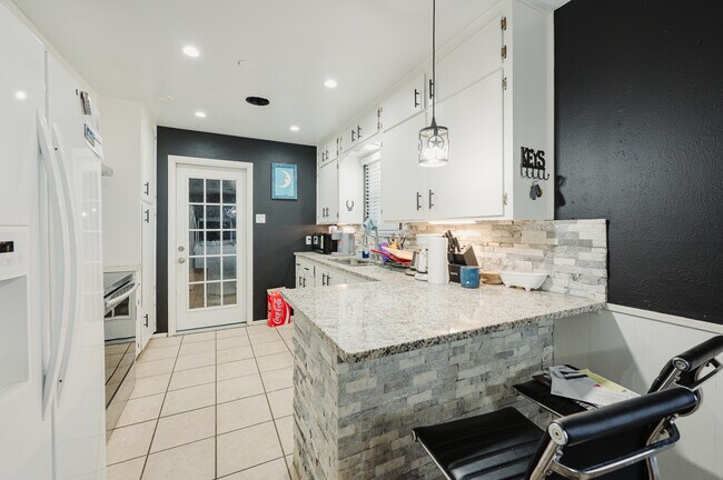 Foto del edificio - 1529 E 52nd St