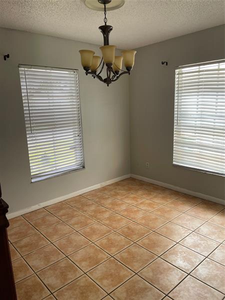 Foto del edificio - 5871 Woodland Point Dr