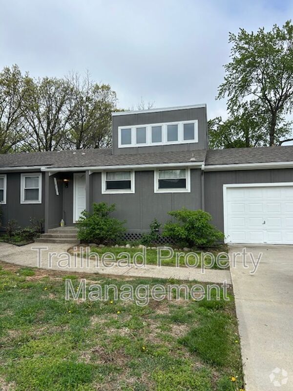 Building Photo - 1035 NW 70th Ct