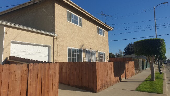 Foto del edificio - 1444 Sanford Ave