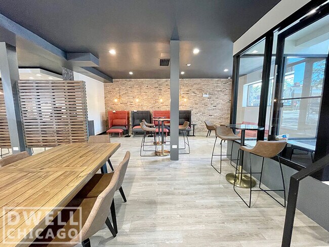 Foto del edificio - 5115 N Sheridan Rd