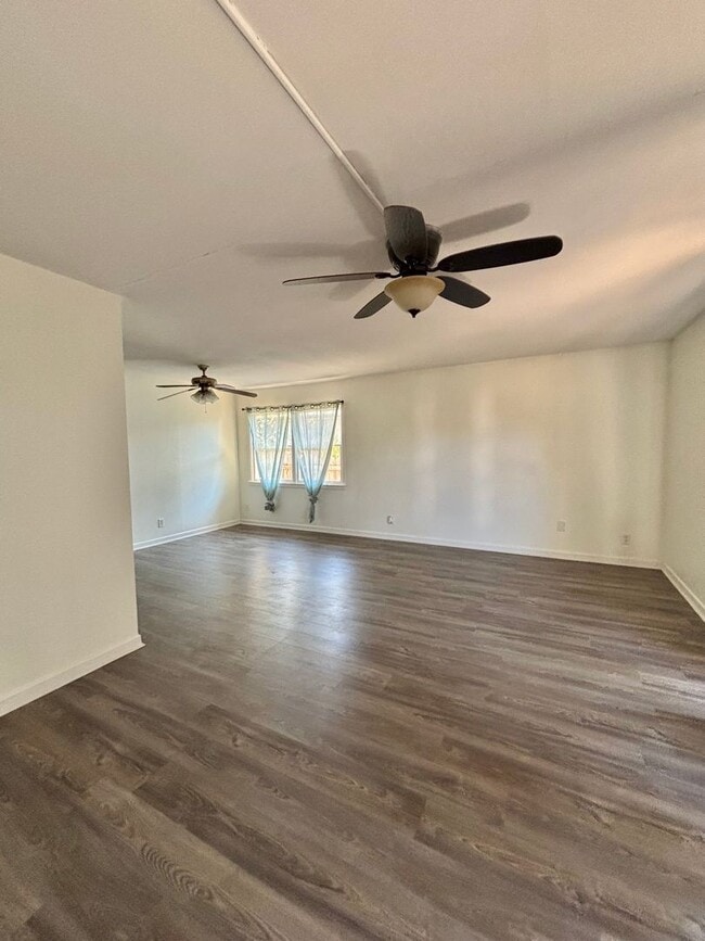 Foto del edificio - NOW AVAILABLE - 3 Bedroom home!