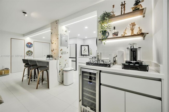 Building Photo - 6801 Indian Creek Dr