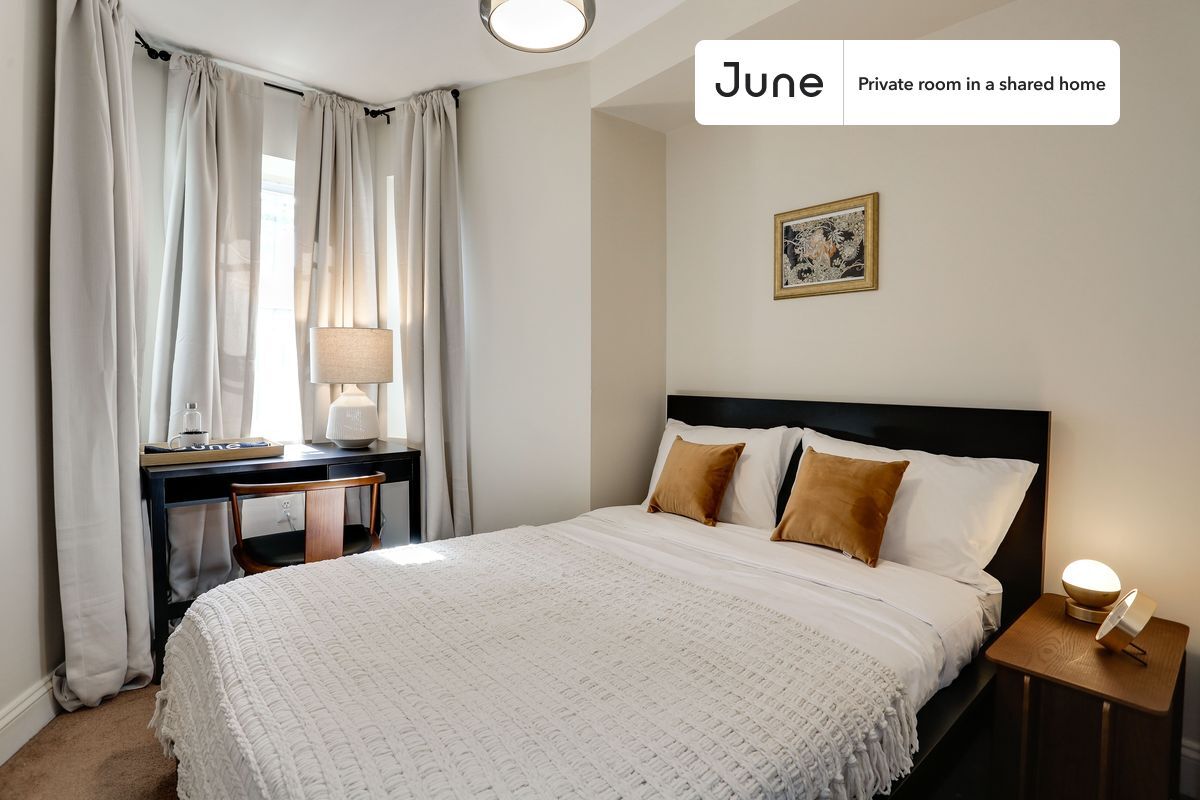 Private bedroom in 4 bed/3.5 bath Home - Private bedroom in 4 bed/3.5 bath Home