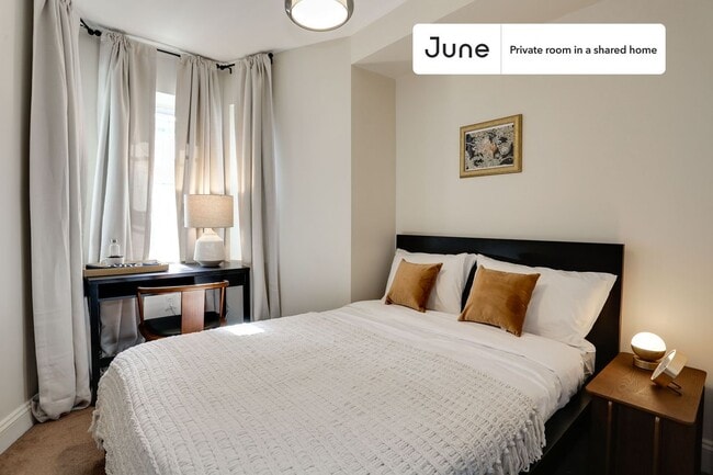 Private bedroom in 4 bed/3.5 bath Home - Private bedroom in 4 bed/3.5 bath Home