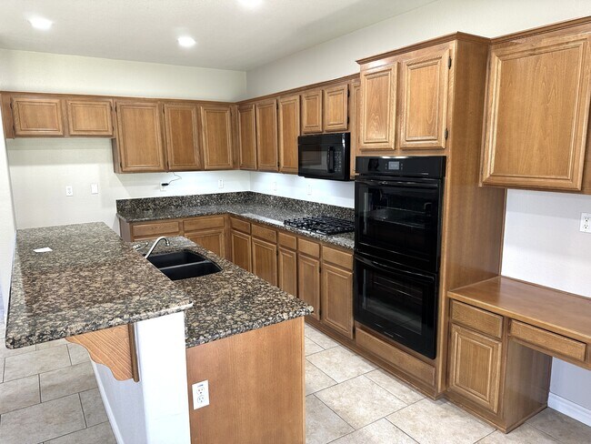 Foto del edificio - 29121 Shadow Hills St
