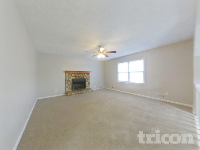 Building Photo - 117 Normas Way