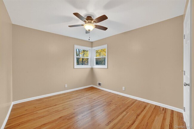 Foto del edificio - 2796 Old Yorktown Rd