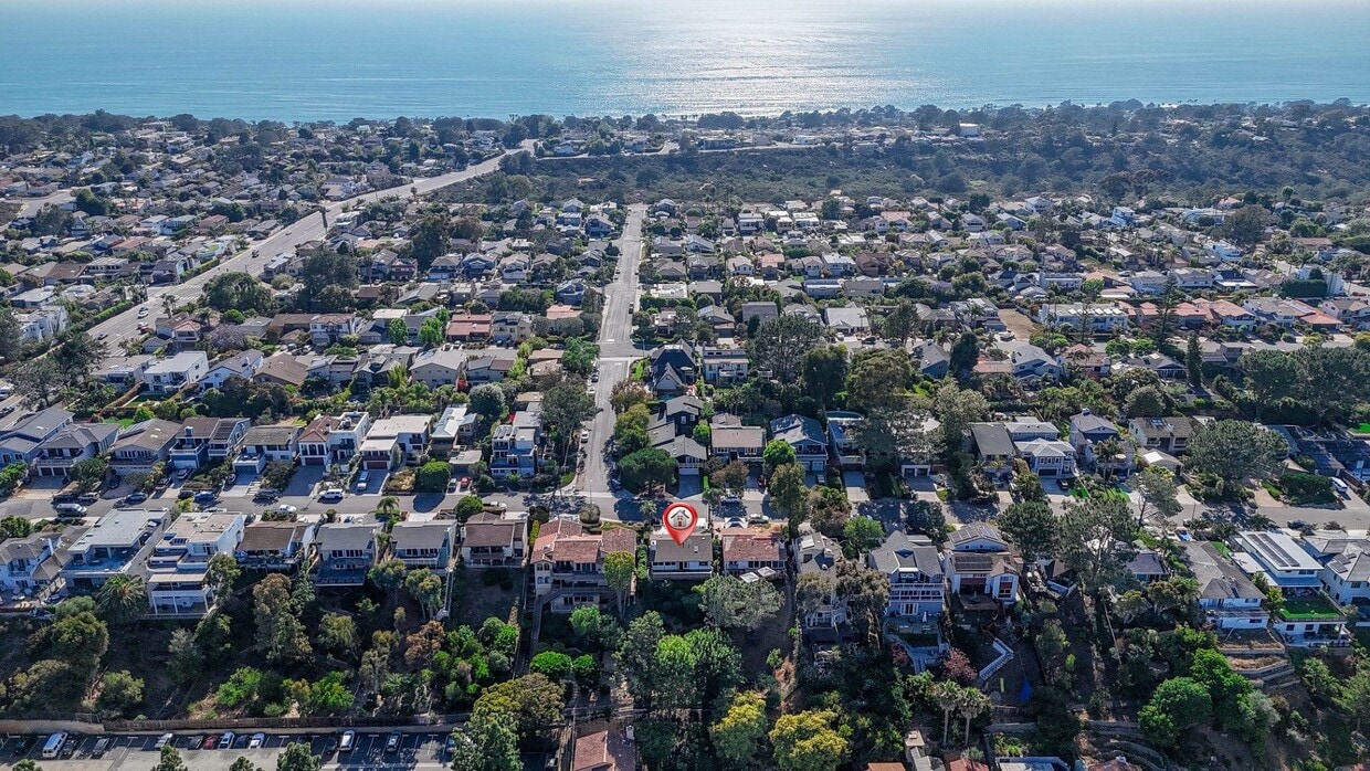 Primary Photo - Beautiful 4 bed/2.5 bath house in Del Mar