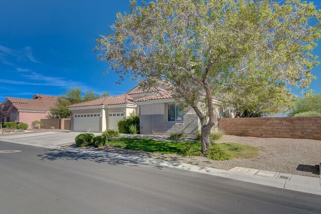 Foto del edificio - All Single Story Community! 4 Bedroom with Pool & RV Parking! Incredible Strip Views!