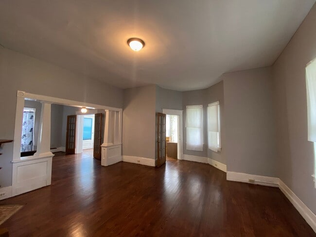 Building Photo - 9 Bed 5 Bath Historic Home - Commercial Use