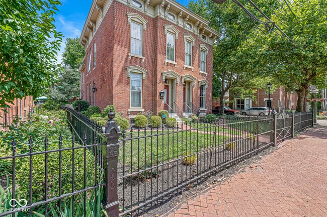 Foto del edificio - 331 N East St