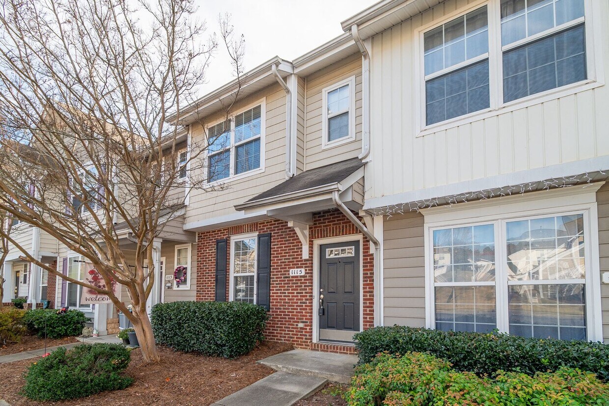 Primary Photo - A Cozy 2bedroom Town home in Fort Mill