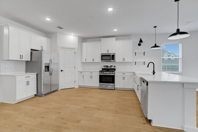 Foto del edificio - 8438 Bay Rdg Cir