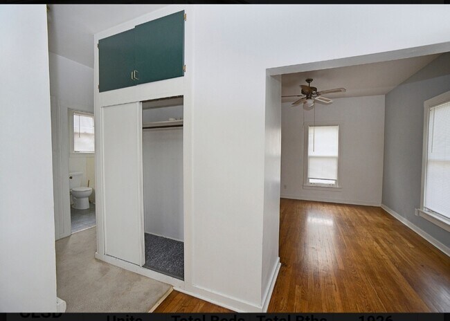 Building Photo - 729 W Jackson St