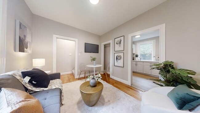 Building Photo - 227 R Western Ave