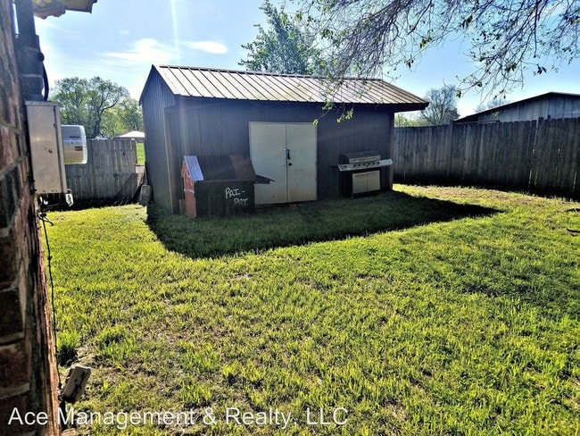 Foto del edificio - 3 br, 2 bath House - 9220 Danville Rd