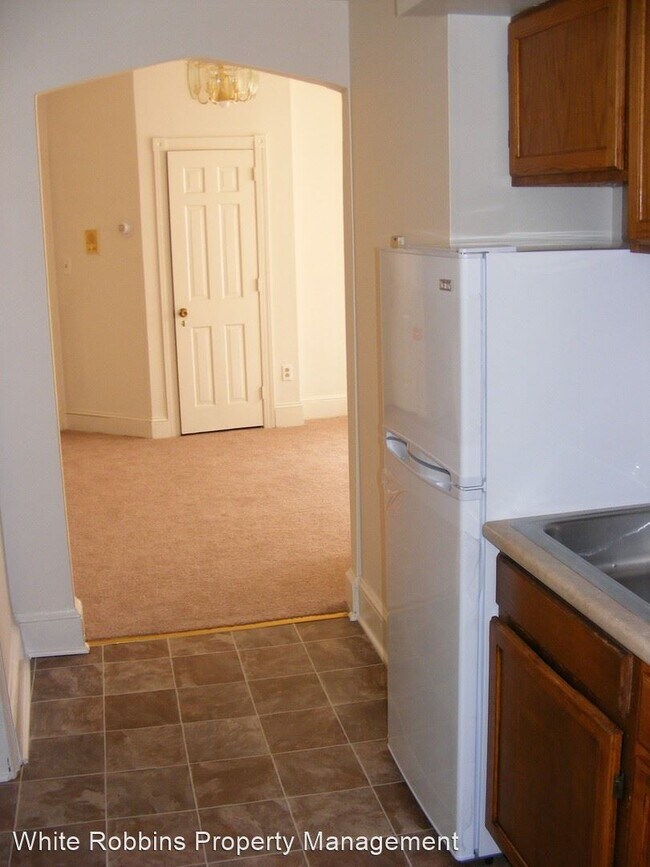Building Photo - 1 br, 1 bath House - 1000 W 8th St - 2B.