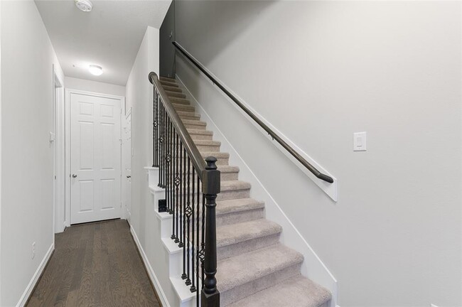 Foto del edificio - 9443 Towne Lake Pkwy
