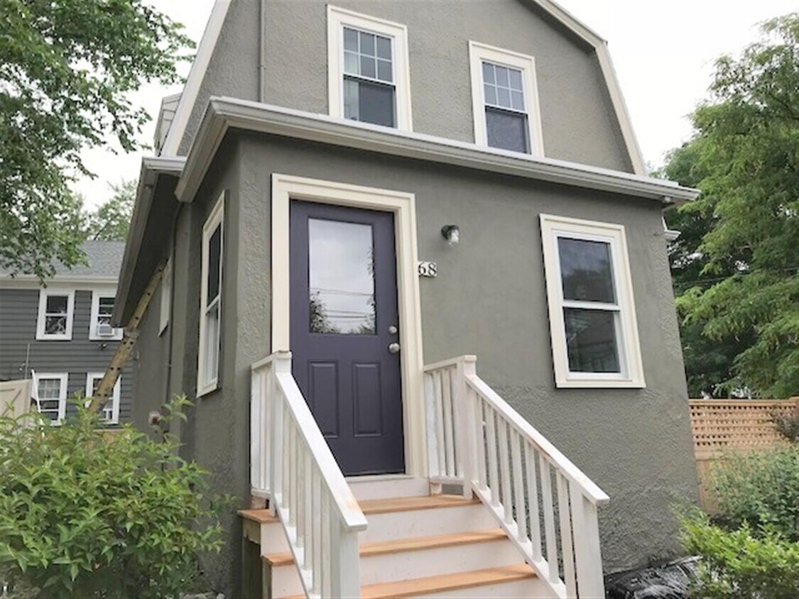 Foto principal - 68 Fairmont St