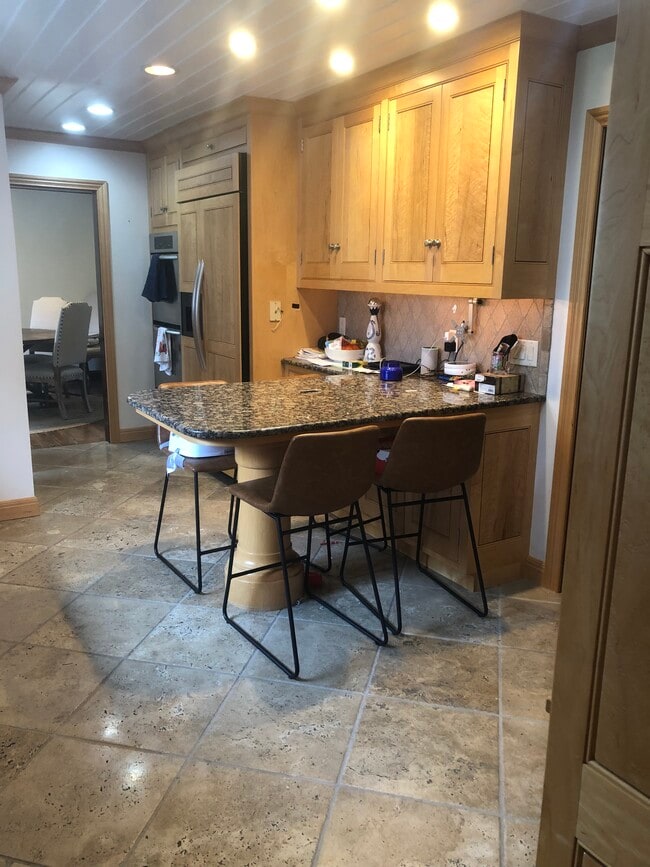 Eat In Kitchen - 6765 Dawson Rd