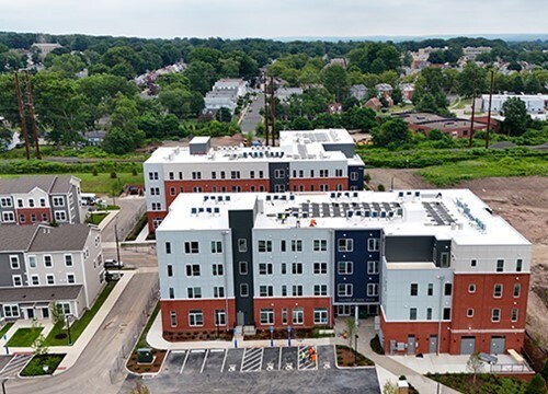 Foto del edificio - Heights at Village at Park River