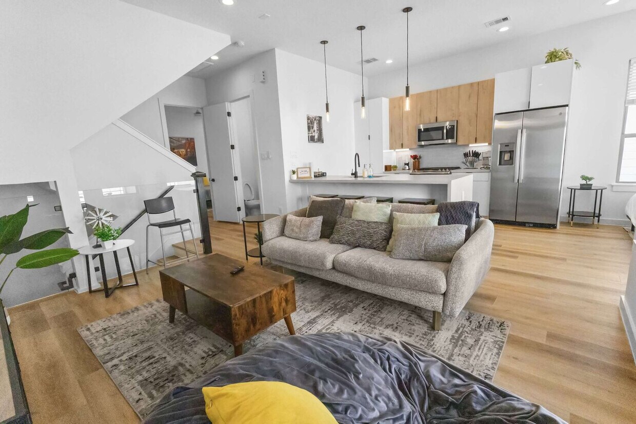 Foto principal - 6742 Peerless St