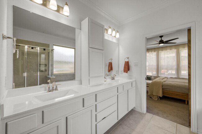 Building Photo - 508 Loft Ct