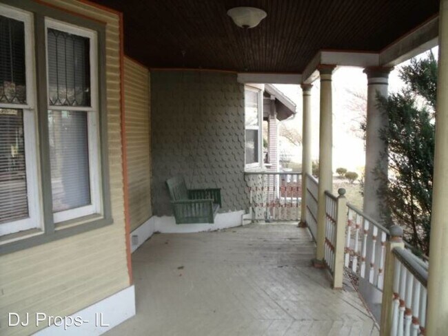Building Photo - 3 br, 1.5 bath House - 926 22nd Street
