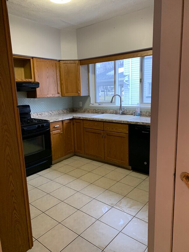 Kitchen View A - 265 Roxborough Rd