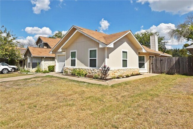 Building Photo - 16813 Whitebrush Loop