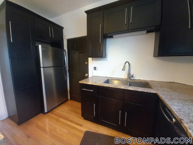 Building Photo - 339 Allston St