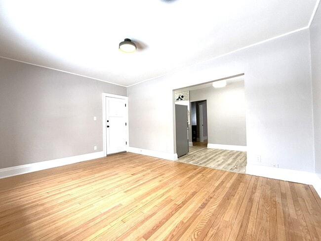 Foto del edificio - 1532 S 64th St