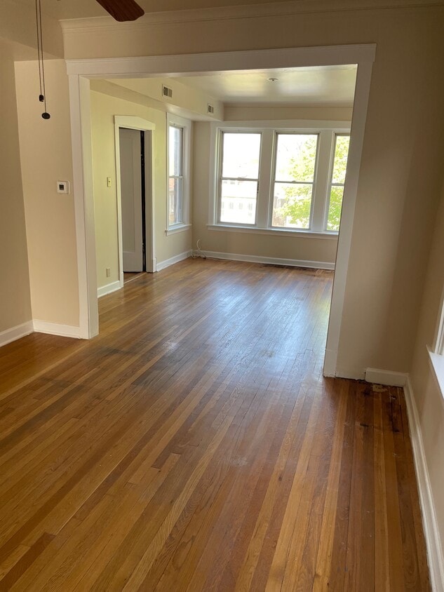 Primary Photo - 4430 N Marmora Ave