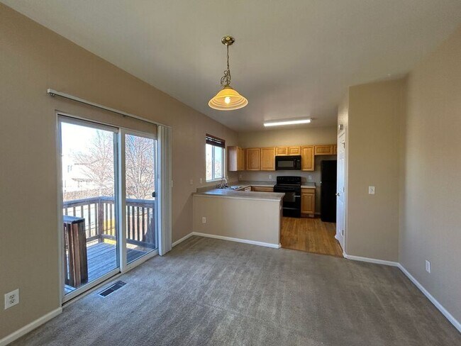 Building Photo - 7165 Mt Higgins Heights