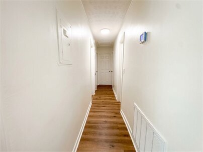 Foto del edificio - 962 Farwell Dr