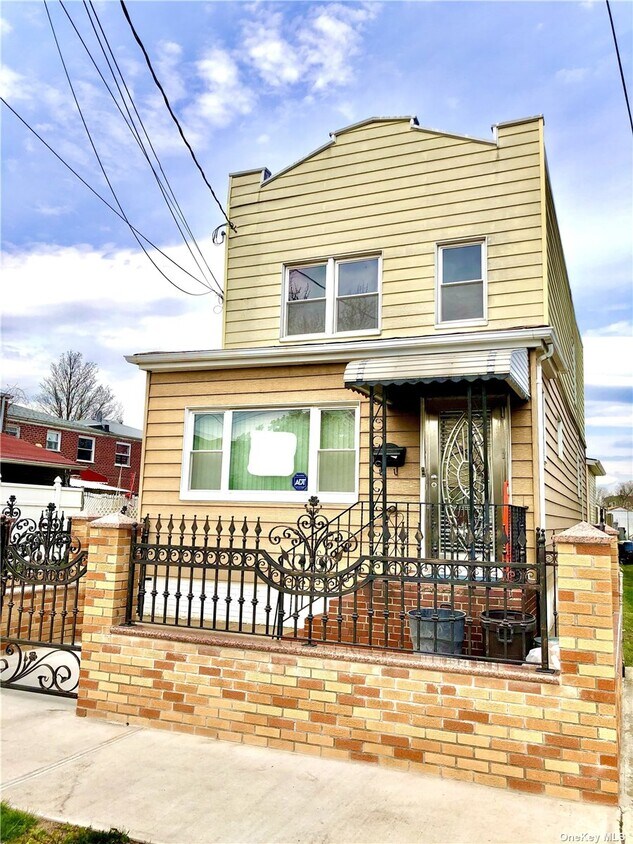 Primary Photo - 127-11-127150 150th Ave