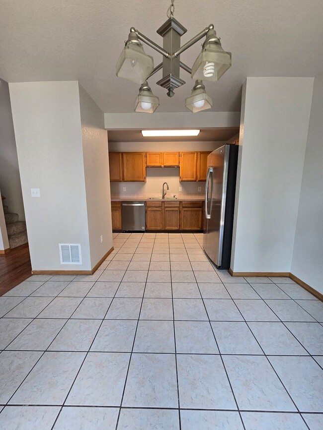 Building Photo - Great Townhome in Windsor