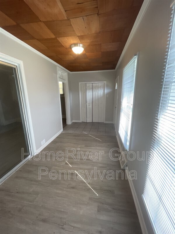 Foto del edificio - 211 Center St