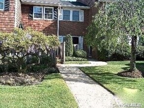 Building Photo - 94 Aspen Dr E Building Photo - 94 Aspen Dr E