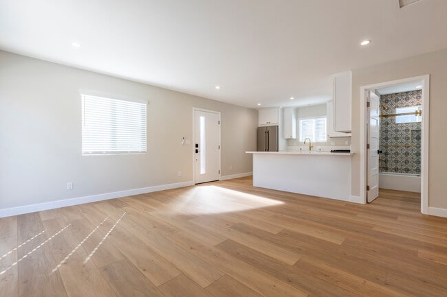 Foto del edificio - 5268 N Thorn St