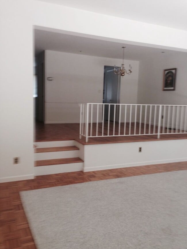 Photo - 160 Mead Ave Townhome