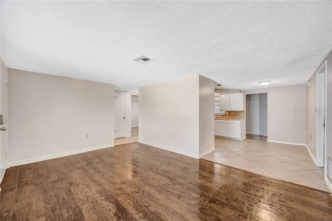 Building Photo - 7804 Niagara Dr