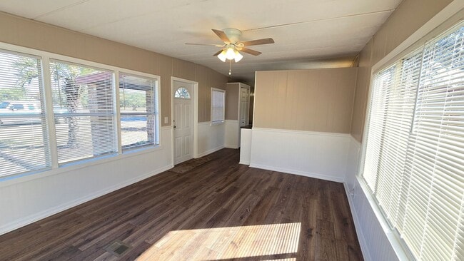 Building Photo - Updated 2BR / 1BA Single-Wide Home for Rent – Move-In Ready!